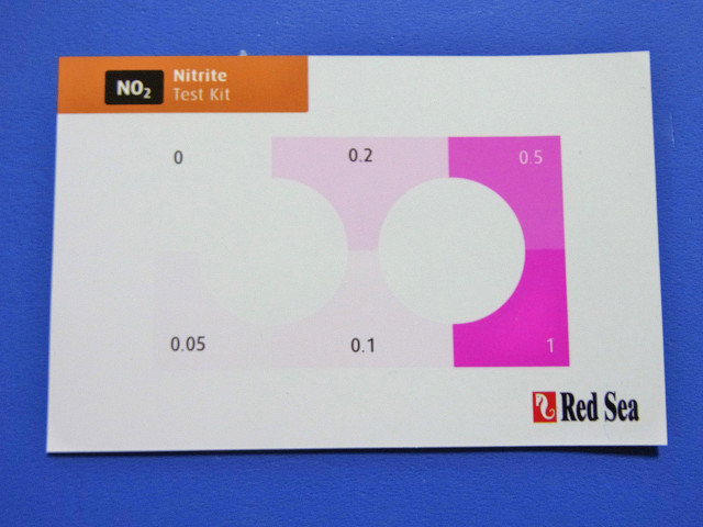 硝酸塩/亜硝酸塩テストキットの亜硝酸塩用カラーカード